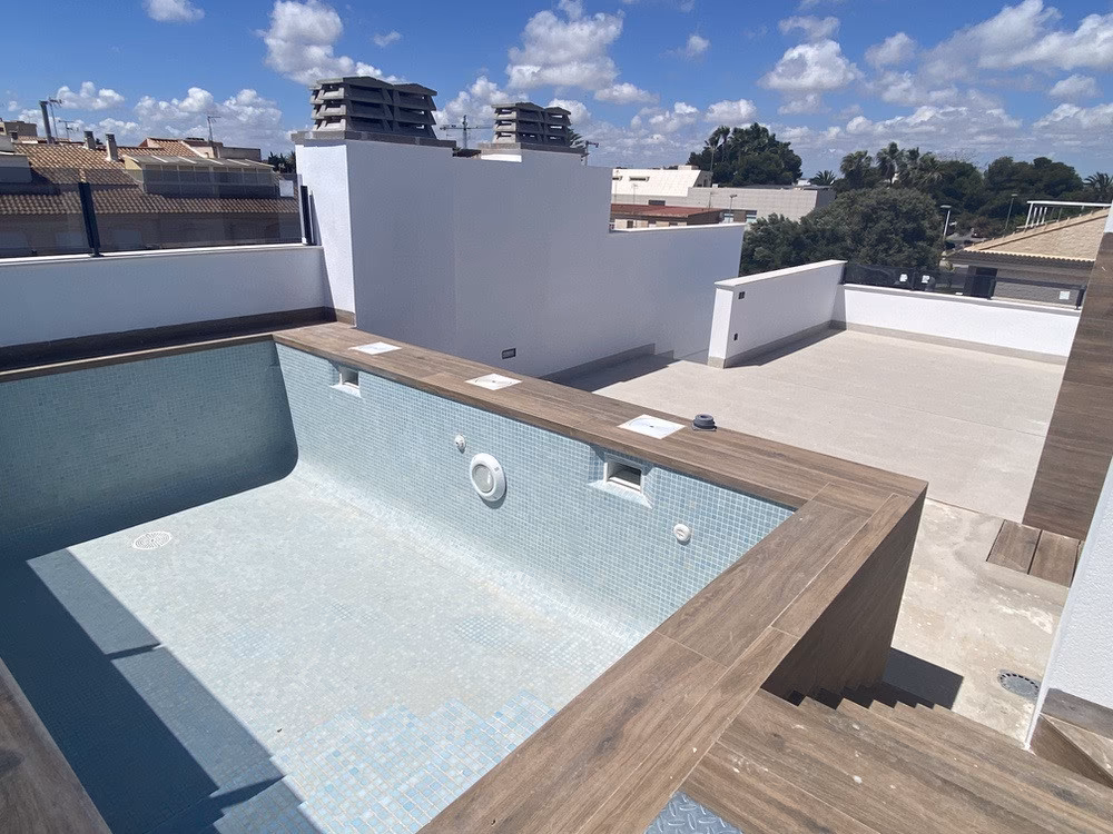 Bedroom with terrace access