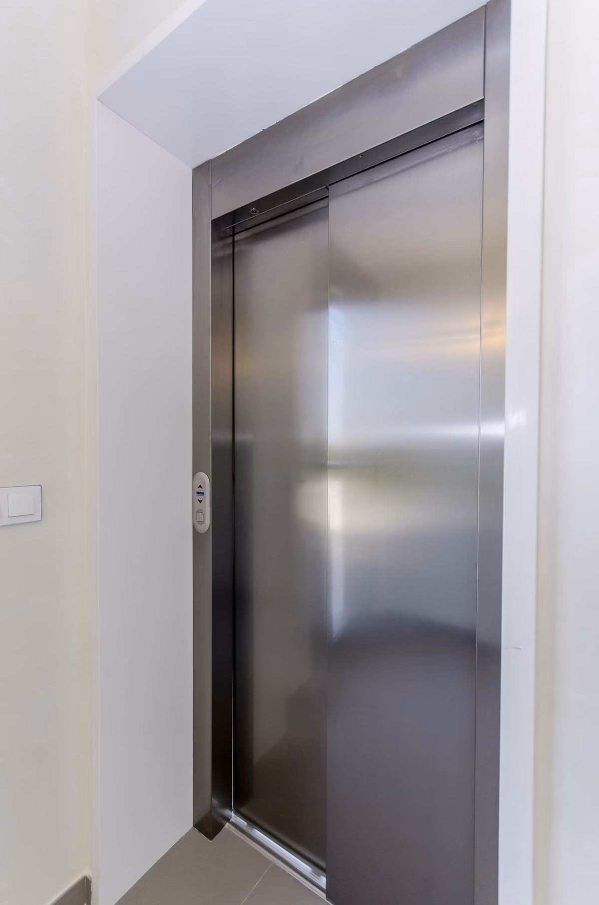 Private lift in the Amay Deluxe show villa