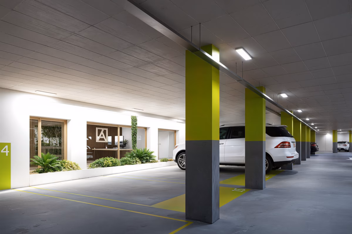 Zadaszony parking dla mieszkańców