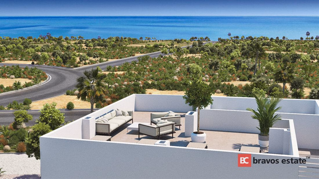 Beachside 3-Bedroom Apartment in Guardamar del Segura - 13
