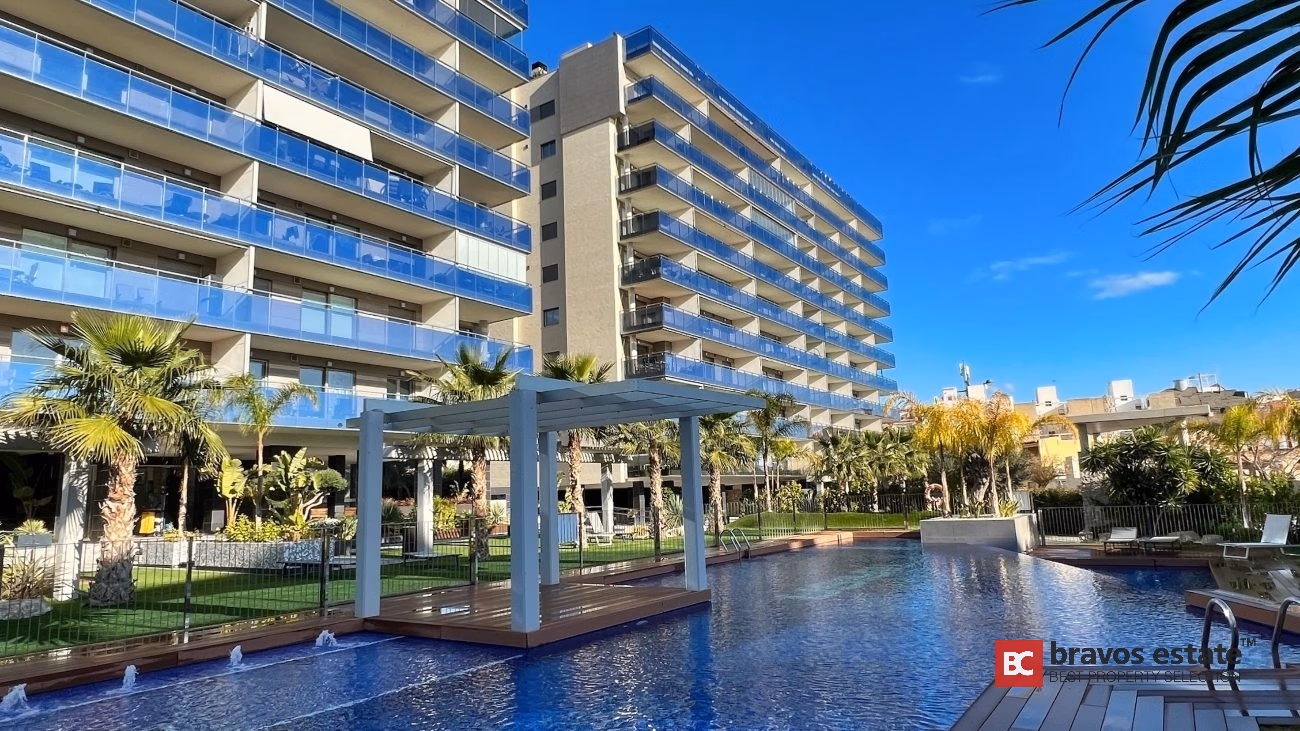 Seafront 3-Bedroom Apartment in El Campello - 2