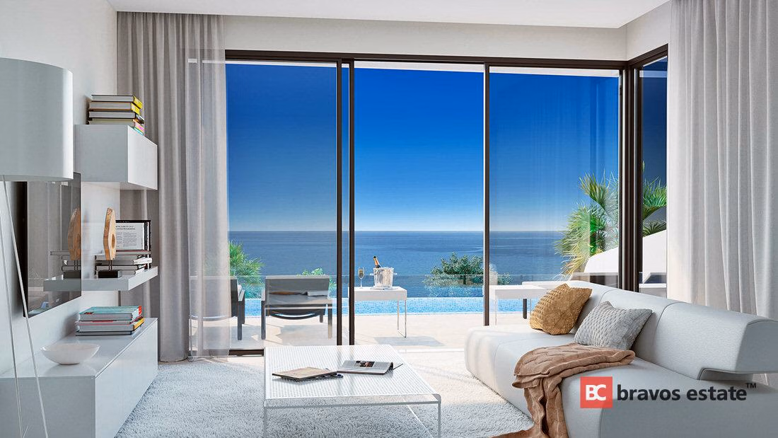 Beachside 2-Bedroom Apartment in Guardamar del Segura · 108 m² - 3