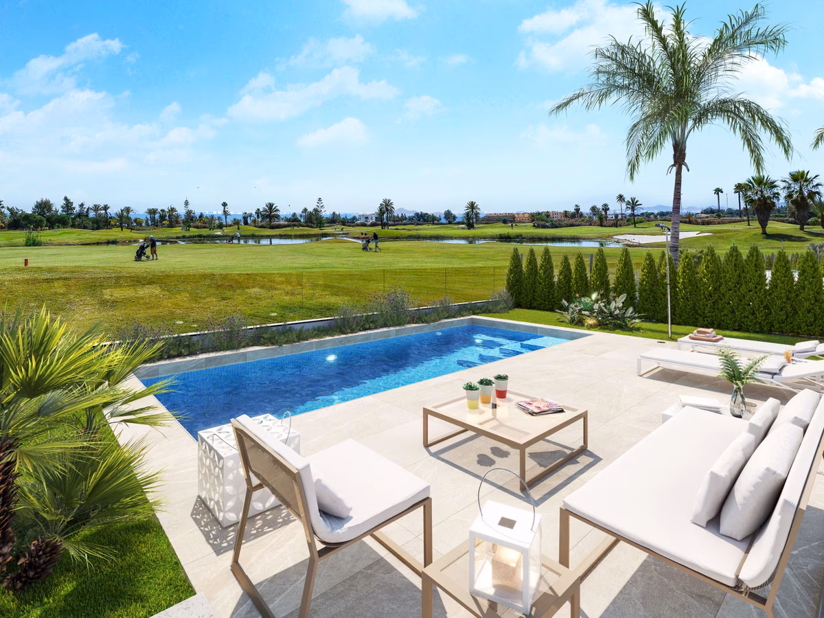 Privater Pool und Garten mit Blick auf den Fairway