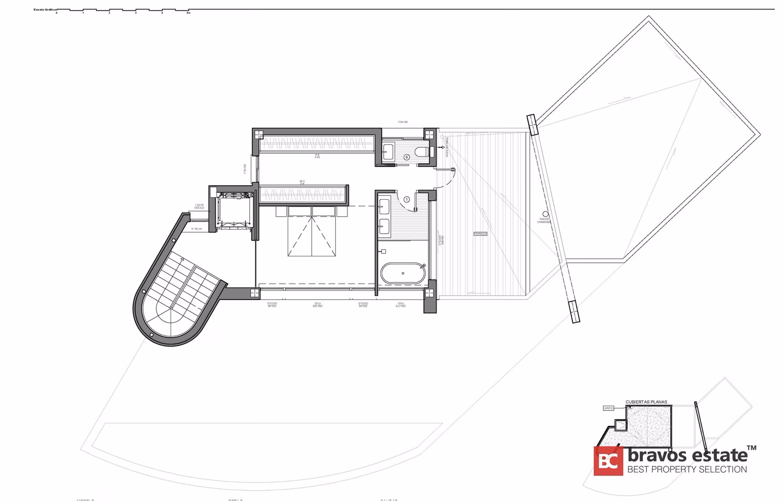 Plano de la planta superior: suite principal con vestidor, baño con bañera exenta y terraza privada