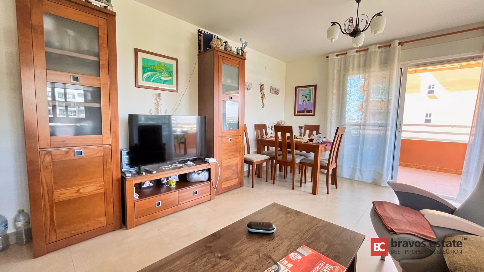 Beachside 2-Bedroom Apartment in Playa de San Juan · Ref 2001 - 4