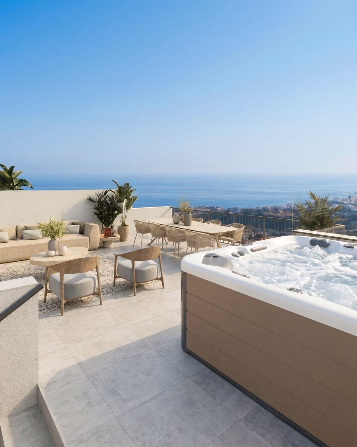 Rooftop solarium with jacuzzi