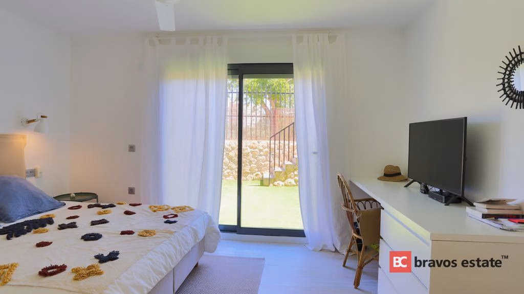 Seafront 3-Bedroom Bungalow in El Campello - 5