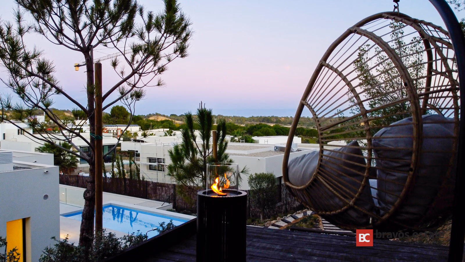 Villa Espaciosa de 3 Dormitorios en Las Colinas · 409 m² - 17