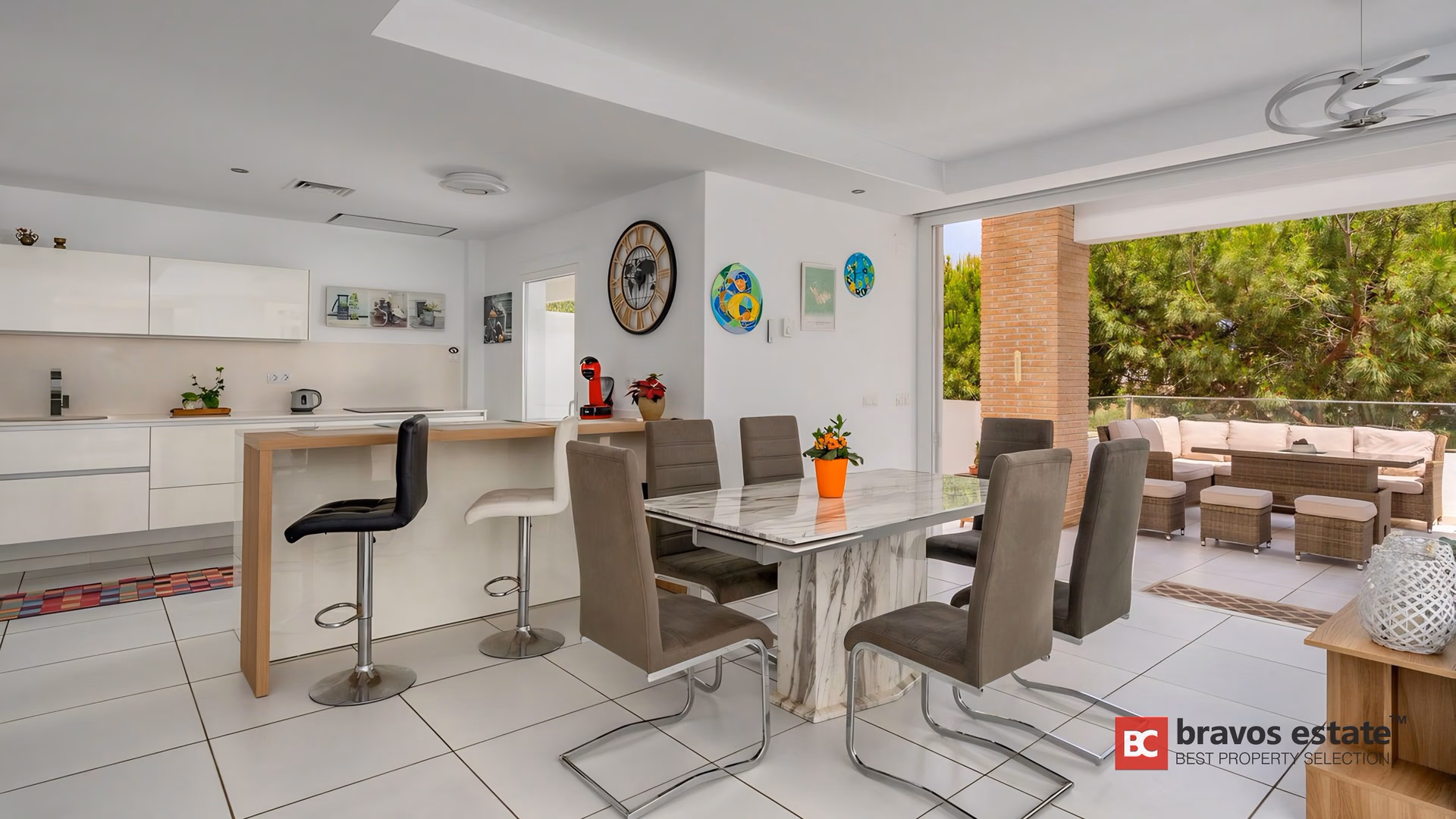 Villa Espaciosa de 4 Dormitorios en Marbella - 3