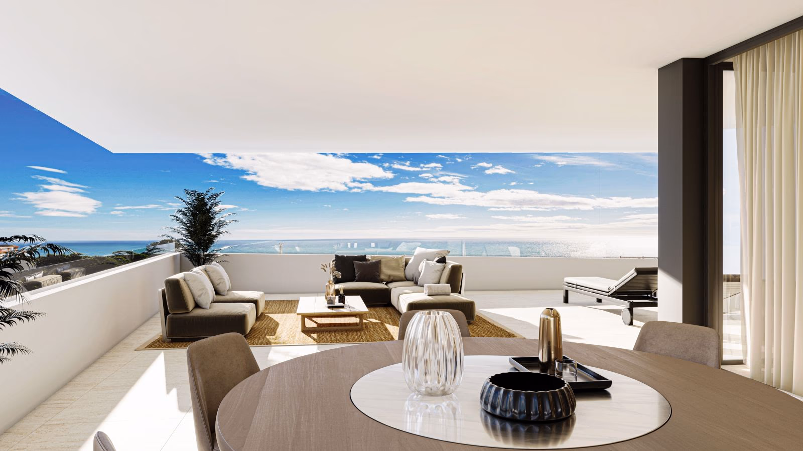 Salon de terrasse avec vue panoramique sur la mer