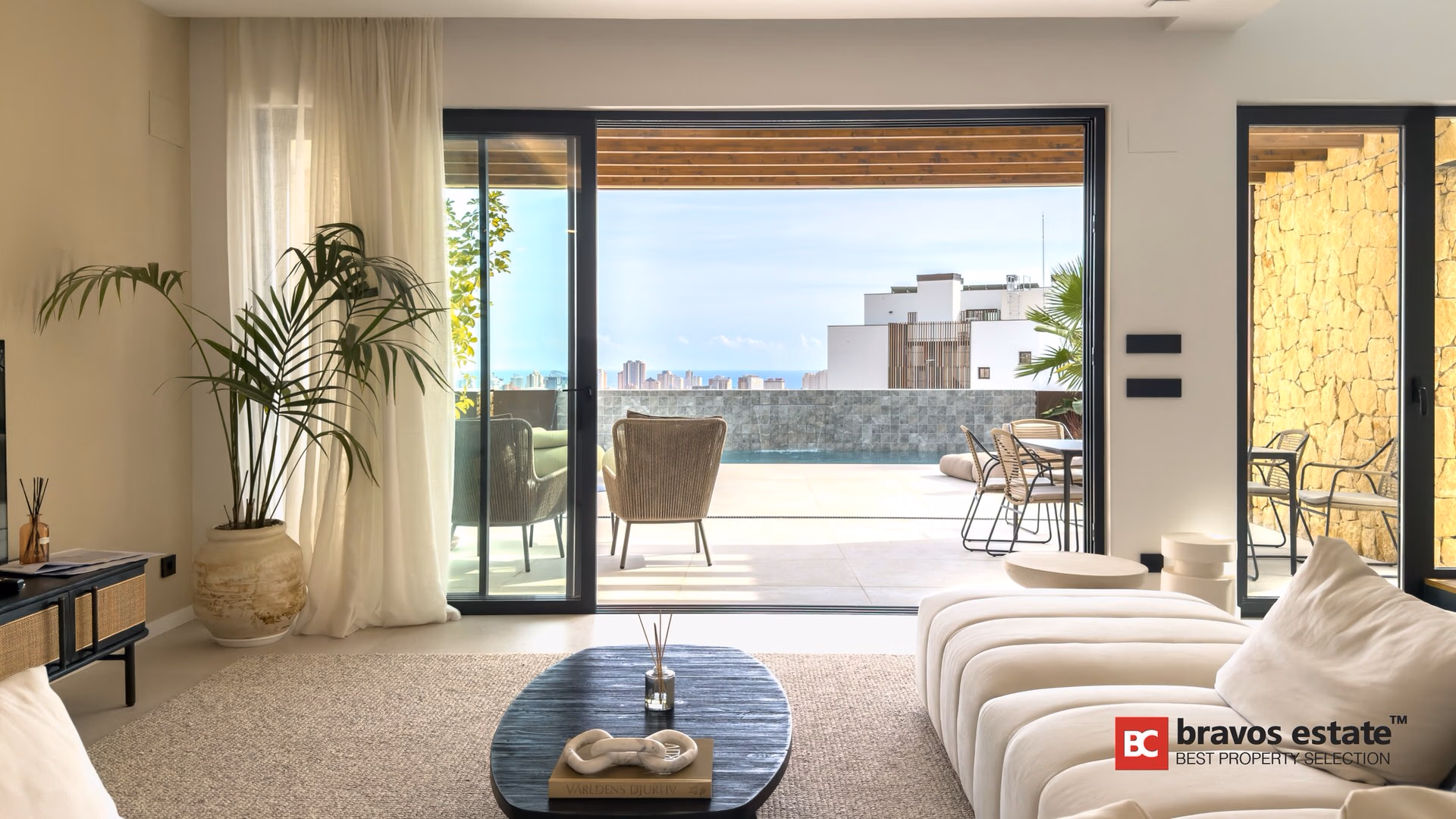 Spacious 4-Bedroom Villa in Finestrat - 4