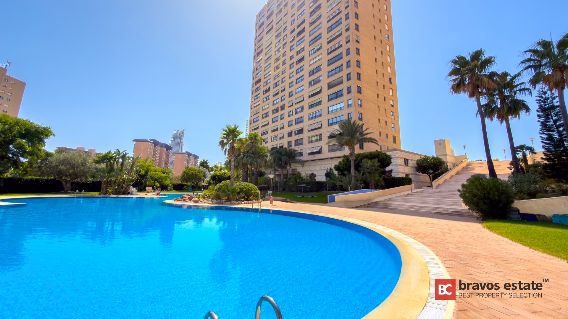 Piso con vistas al mar en la Urbanización Coblanca — Poniente, Benidorm 1
