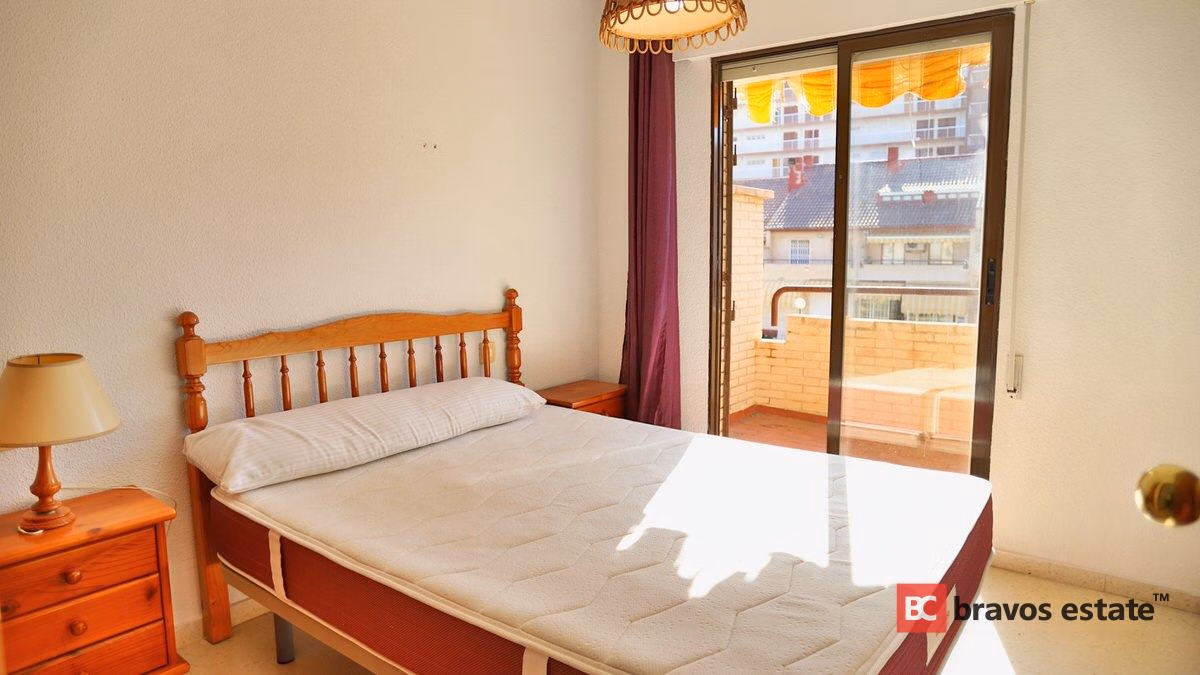 Seafront 6-Bedroom Bungalow in El Campello - 13