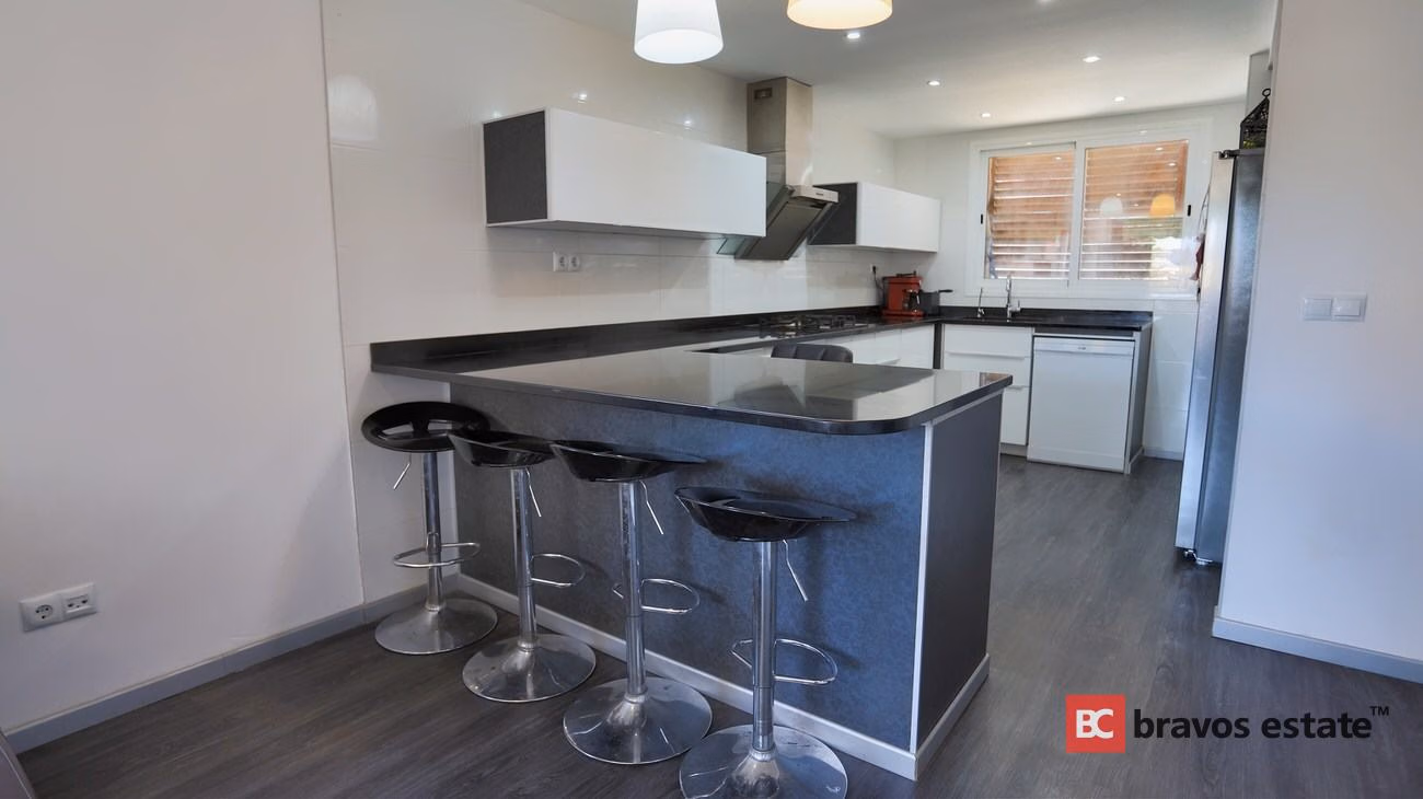 Apartamento Cerca del Mar de 3 Dormitorios en Playa de San Juan - 18