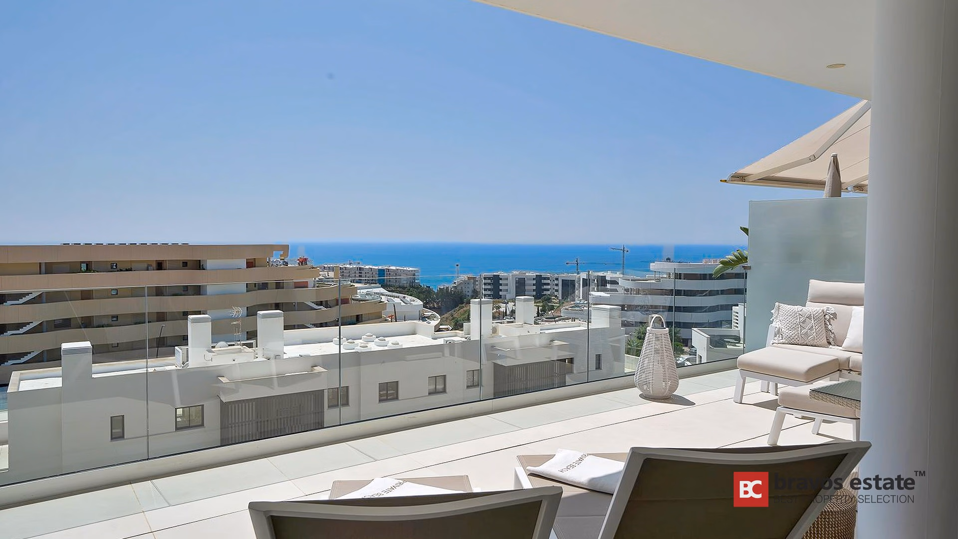 Apartamento Moderno de 2 Dormitorios en Marbella - 3
