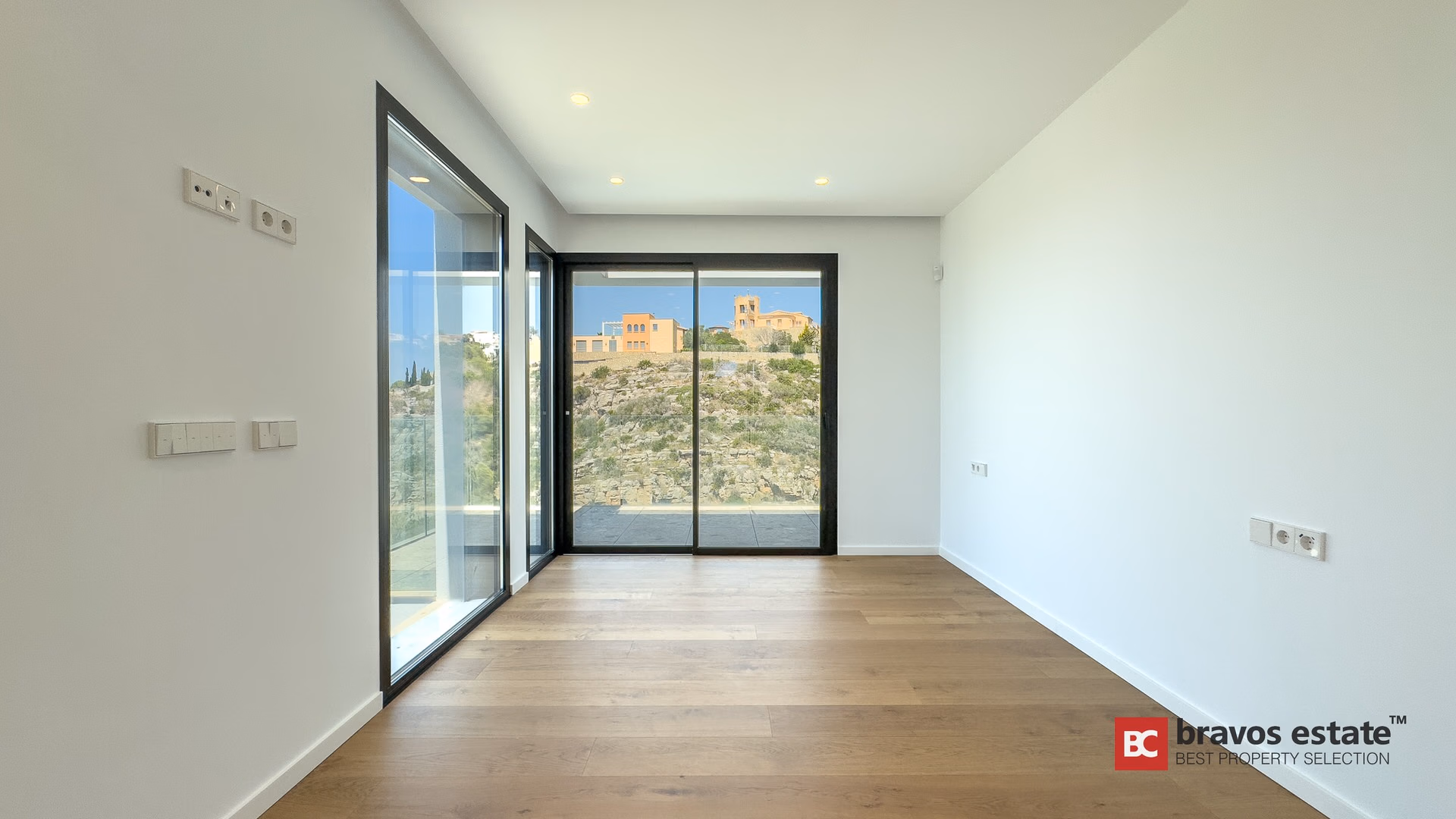Villa De Lujo de 3 Dormitorios en Cumbre del Sol - 29