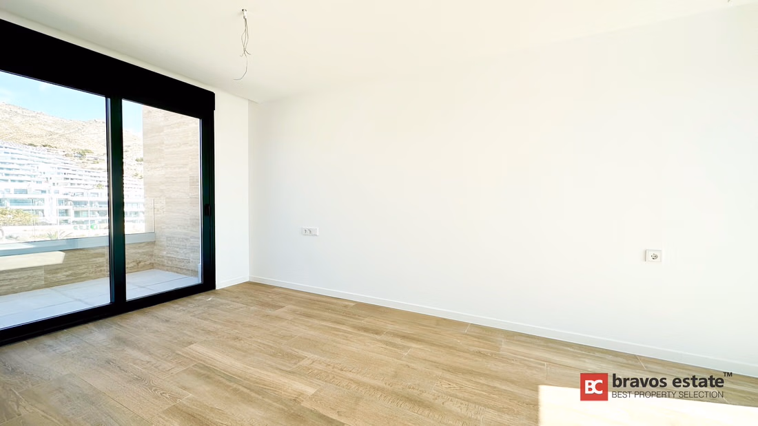 Spacious 3-Bedroom Apartment in Finestrat · 183 m² - 24