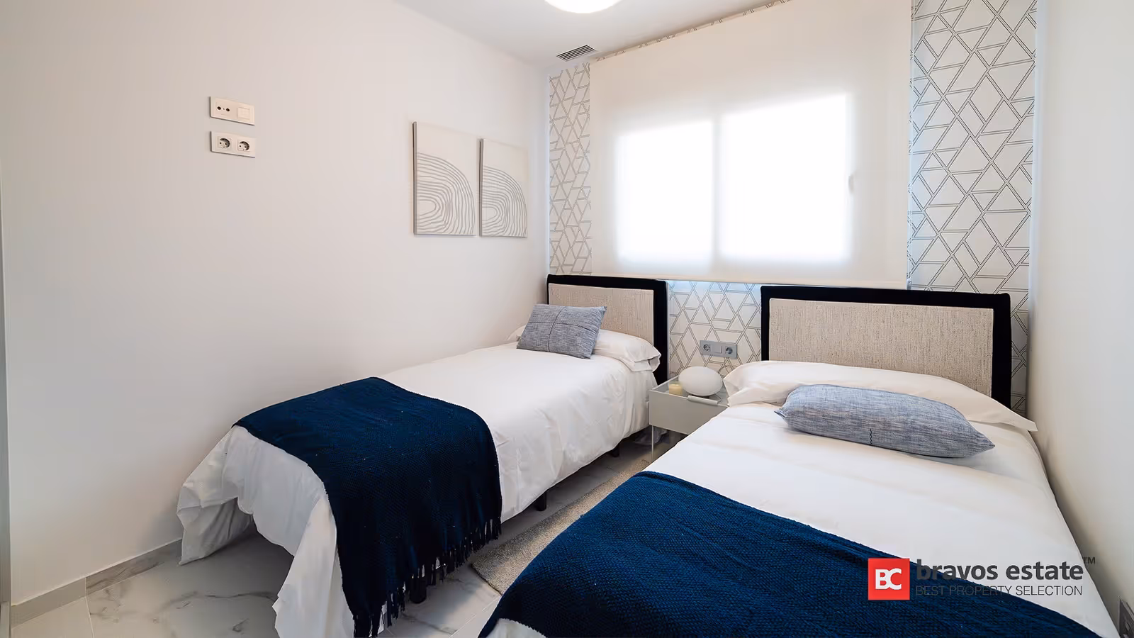 Dormitorio con dos camas