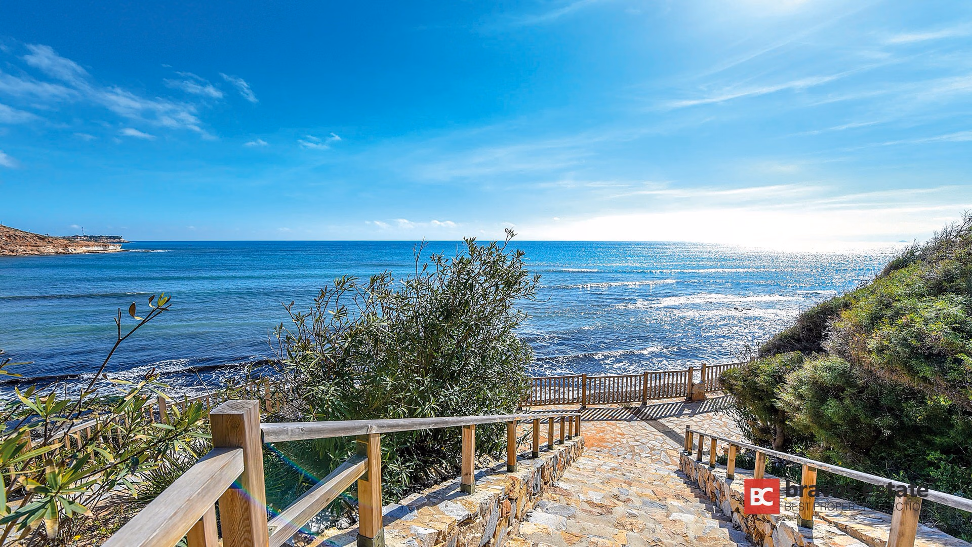 La plage de La Mata depuis la passerelle