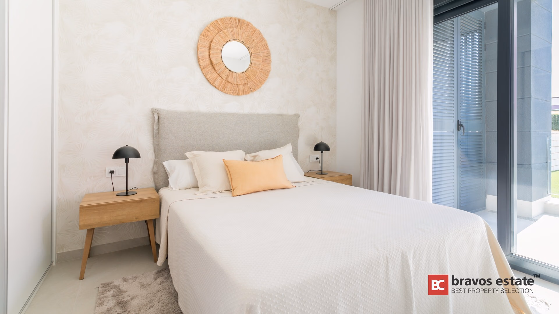 Chambre avec miroir