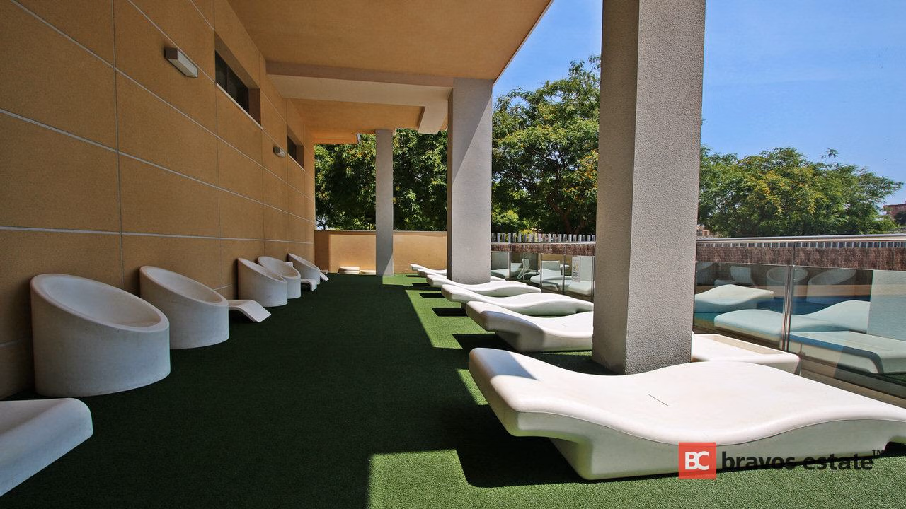 Beachside 4-Bedroom Apartment in El Campello · 141 m² - 10