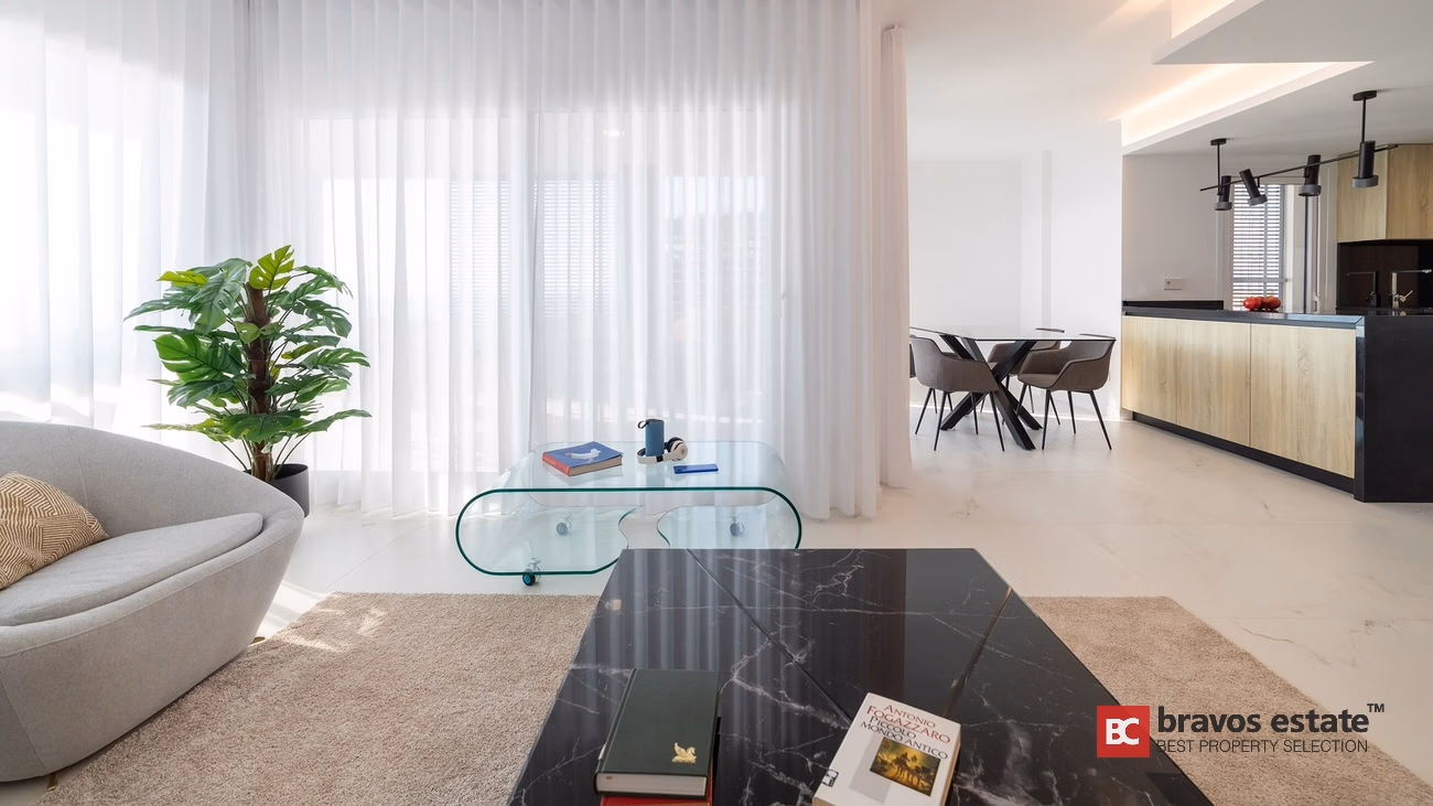 Apartamento Frente al Mar de 3 Dormitorios en Punta Prima - 22