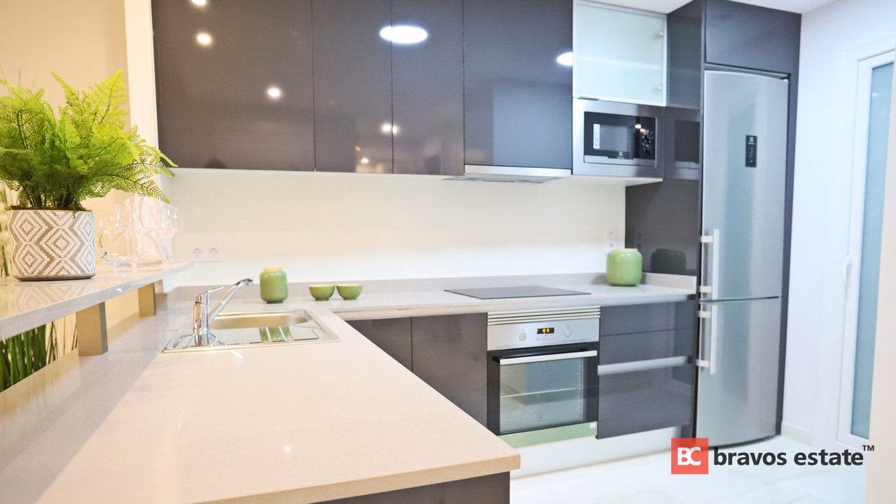 Beachside 3-Bedroom Apartment in La Zenia - 16