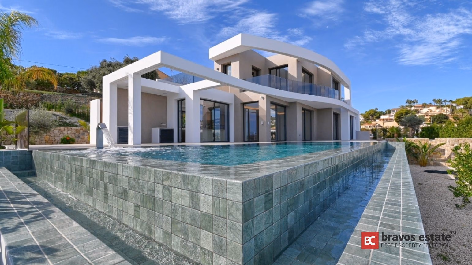 Seafront 4-Bedroom Villa in Benissa - 2