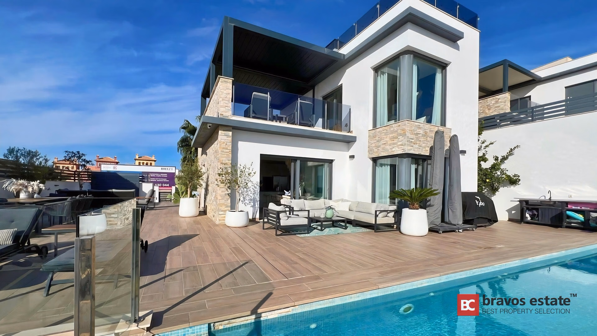 Spacious 5-Bedroom Villa in Finestrat - 3