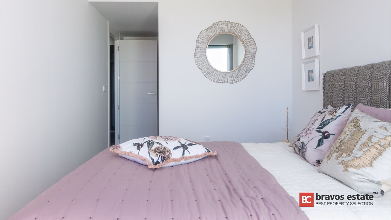 Spacious 3-Bedroom Apartment in Finestrat · 174 m² - 16