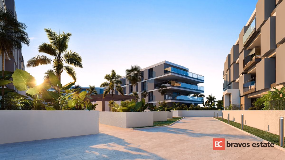 New Build 3-Bedroom Apartment in Playa de San Juan - 2