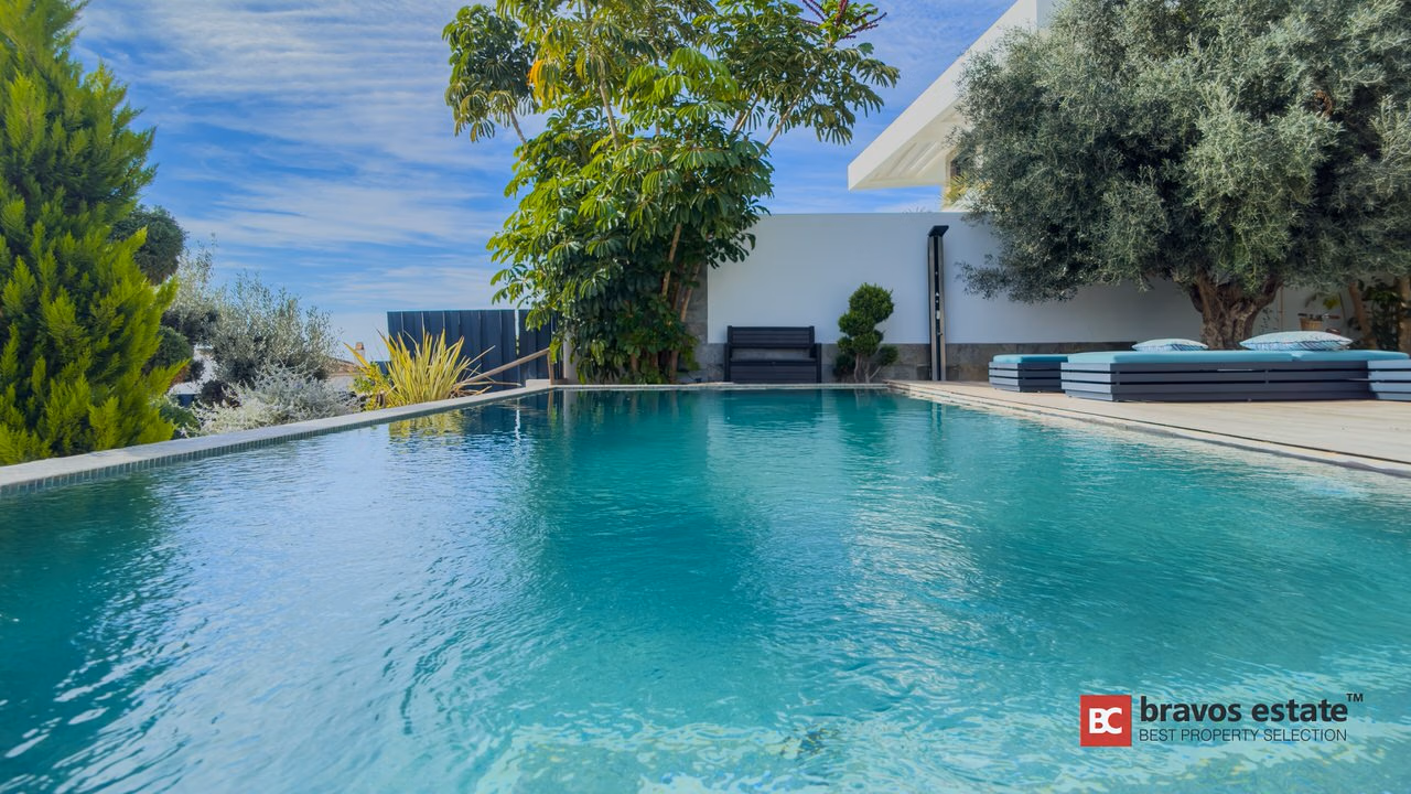 Luxury 5-Bedroom Villa in Finestrat - 3