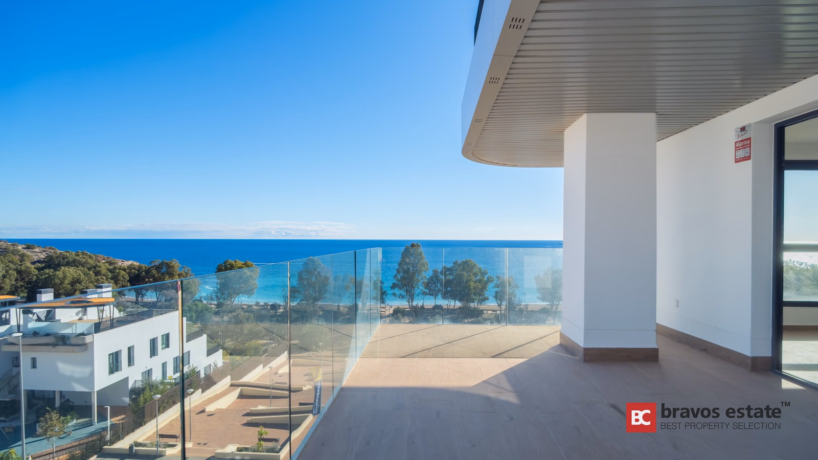 Seafront 3-Bedroom Apartment in Villajoyosa - 5
