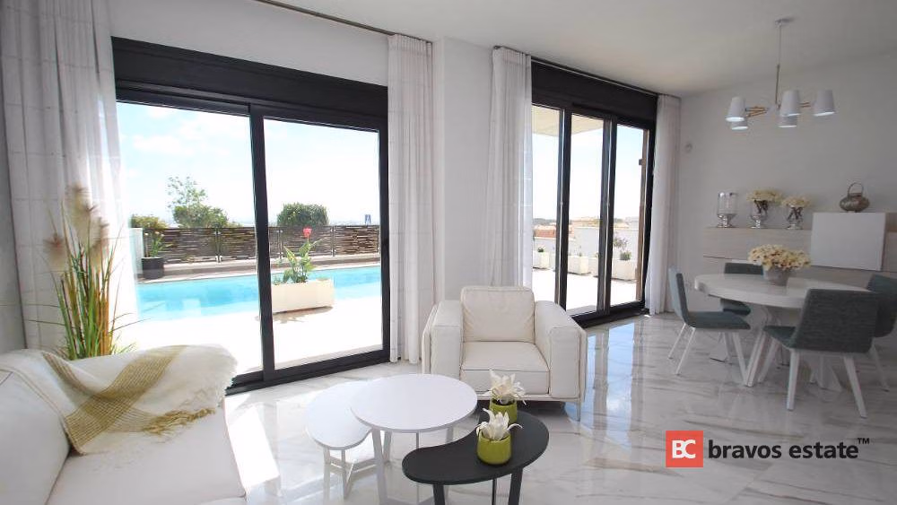 Villa Cerca del Mar de 3 Dormitorios en Campoamor - 11