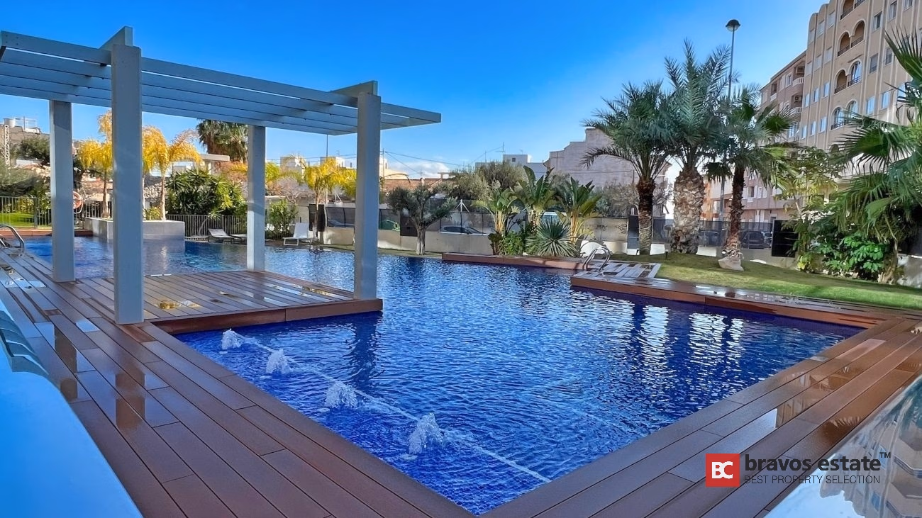 Seafront 3-Bedroom Apartment in El Campello - 3