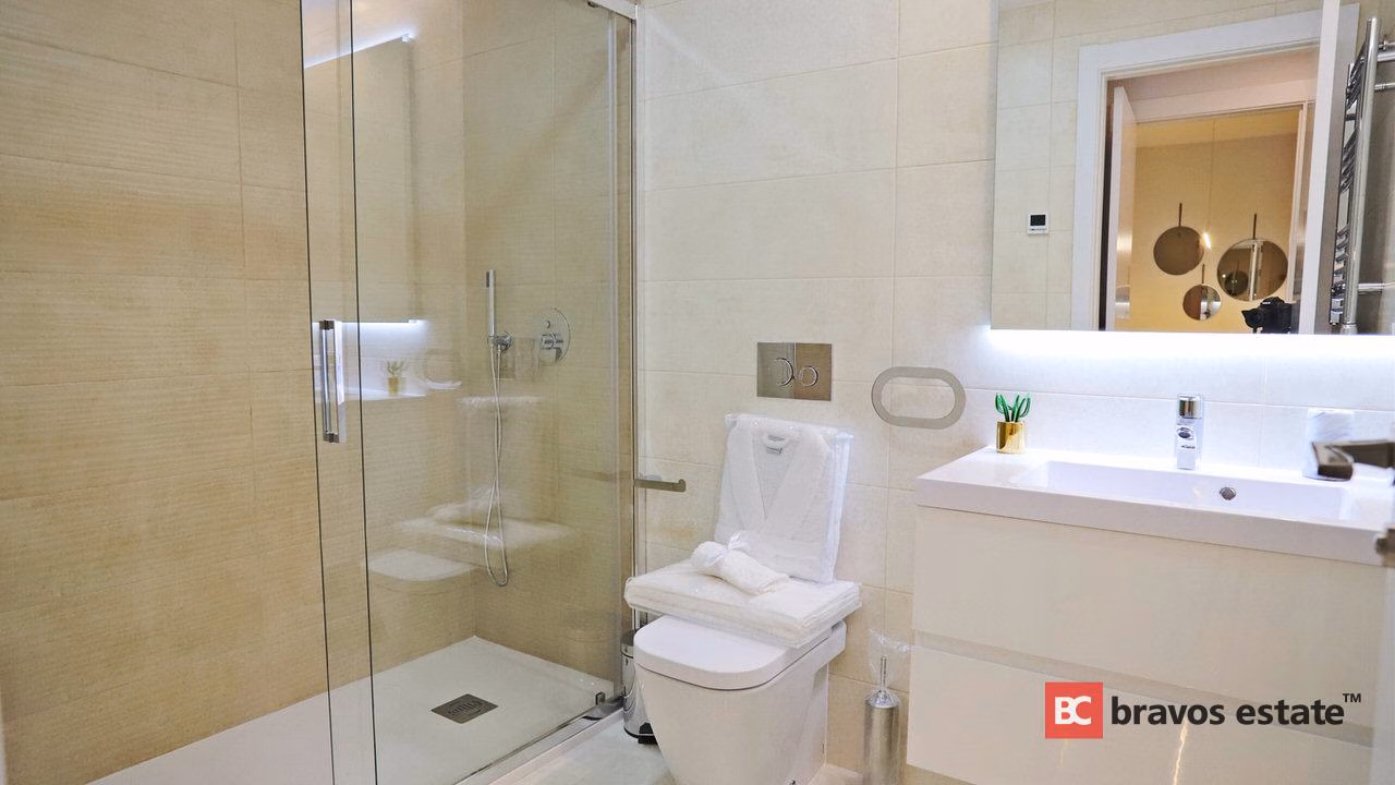 Beachside 3-Bedroom Apartment in La Zenia - 3