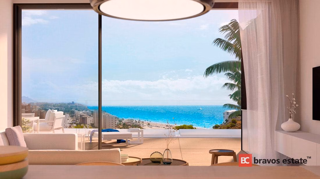 Beachside 2-Bedroom Apartment in Villajoyosa · 185 m² - 11