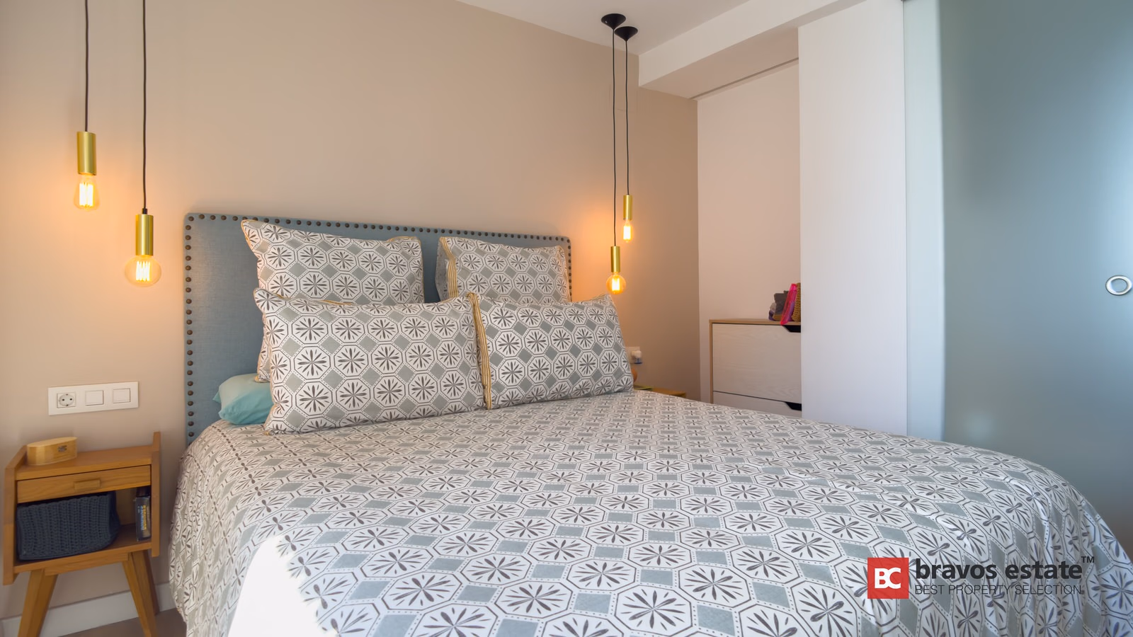 Seafront 2-Bedroom Apartment in El Campello - 10