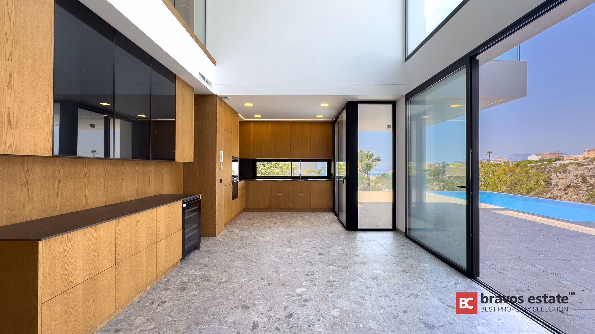 Villa De Lujo de 3 Dormitorios en Cumbre del Sol - 16