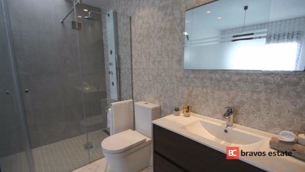 Beachside 3-Bedroom Villa in Campoamor - 3