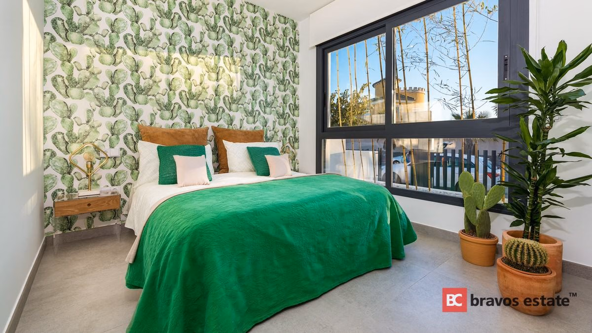 Spacious 3-Bedroom Villa in Ciudad Quesada - 12