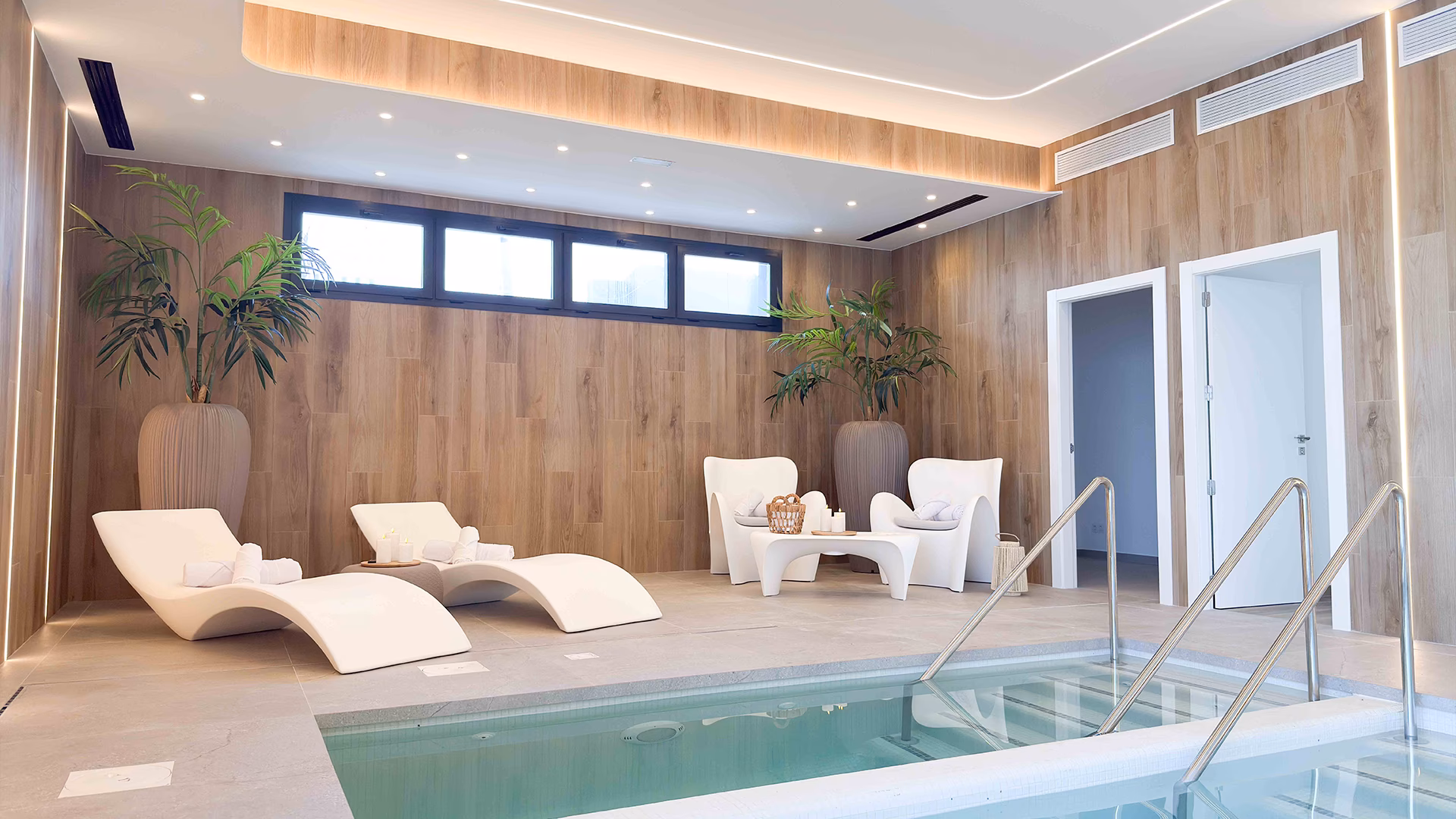 Beheiztes Hallenbad und Spa