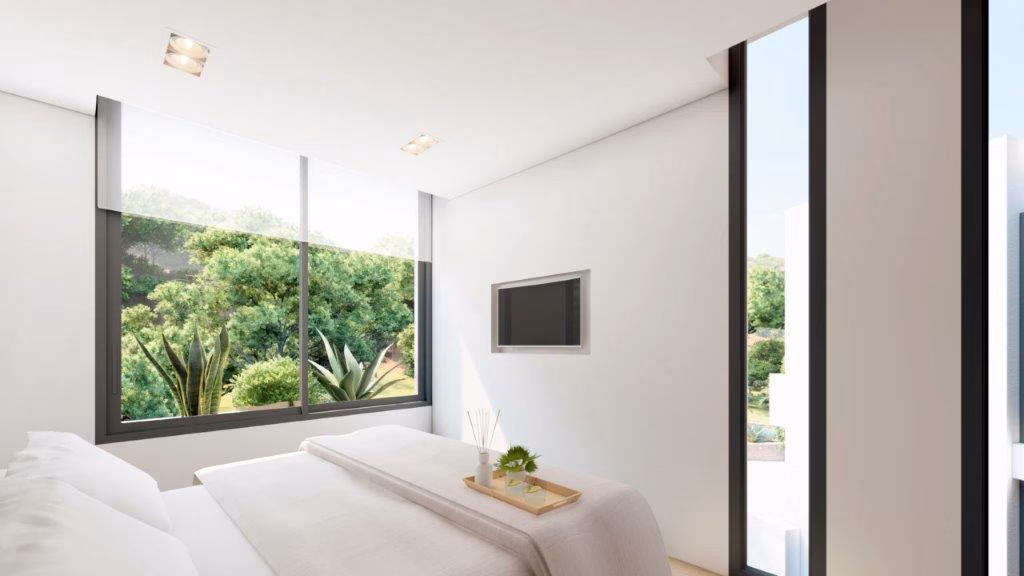 Top-floor apartment with large terrace