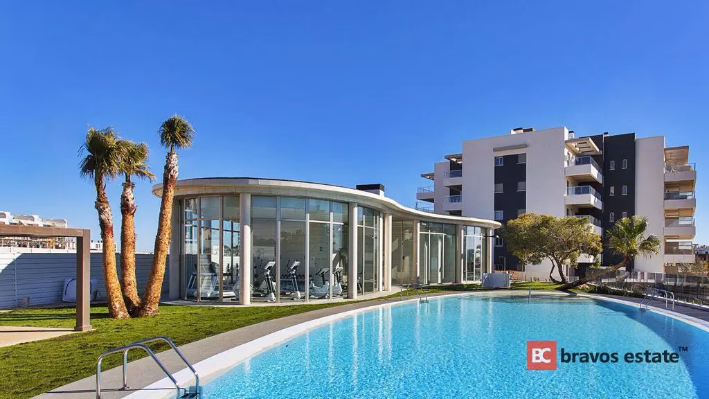 Apartamento de Obra Nueva de 3 Dormitorios en Villamartin - 3