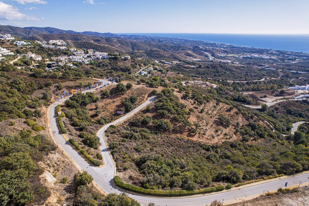 La playa de Los Monteros abajo