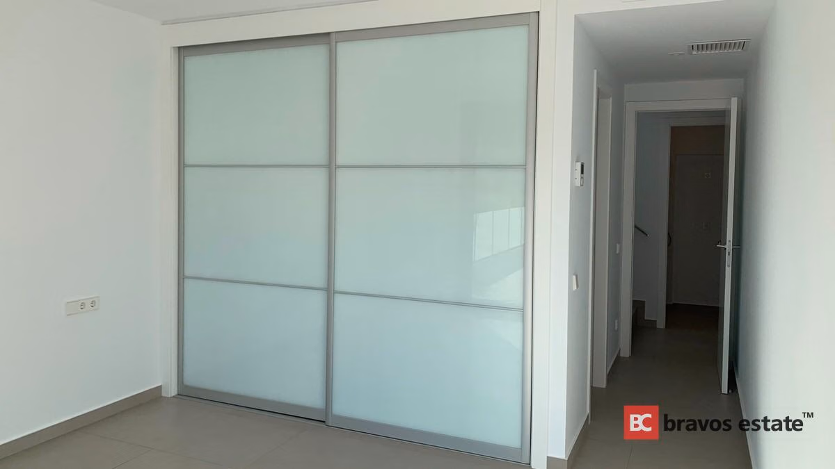 Новая вилла, 3 спальни в Кальпе - 4