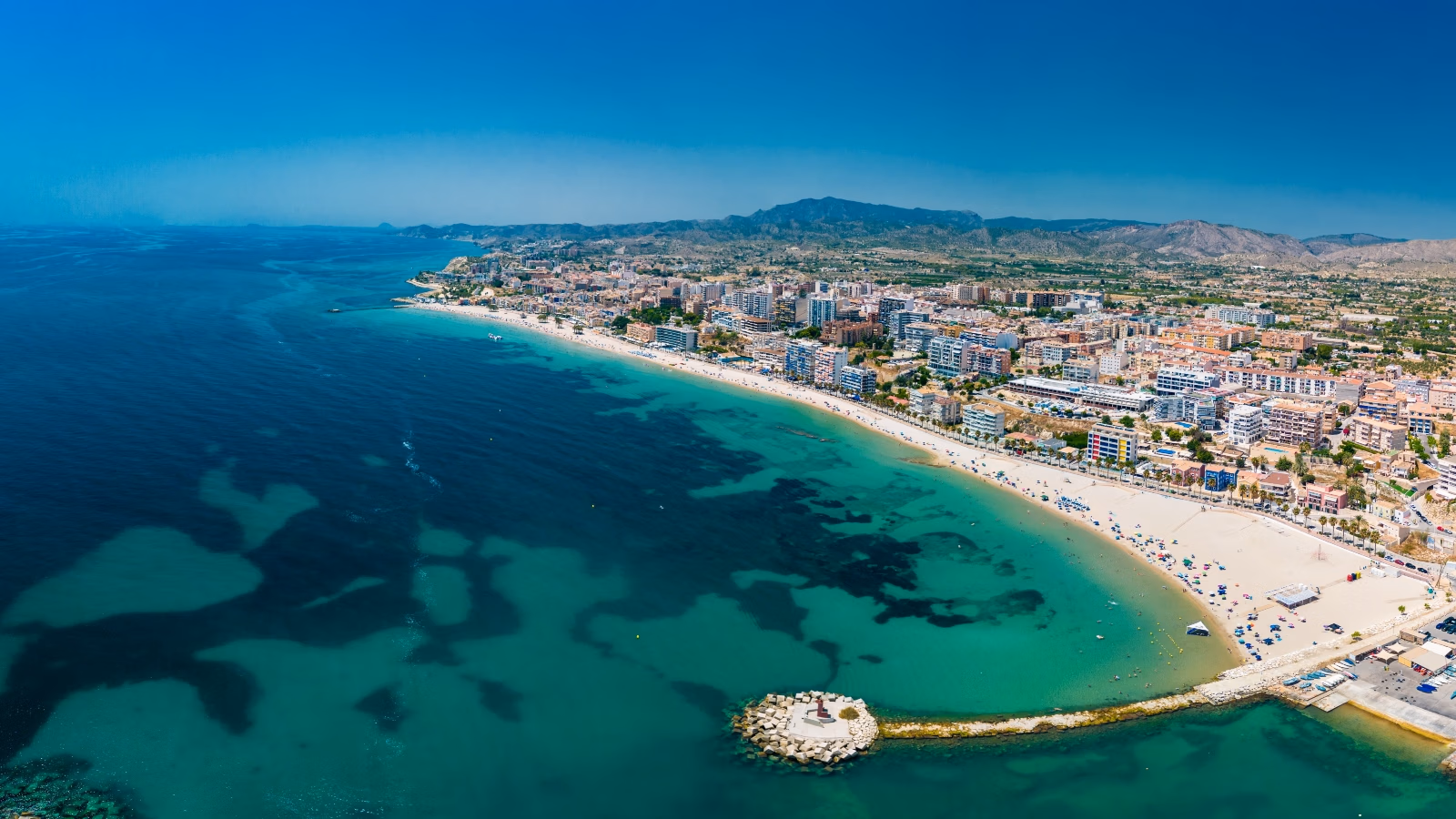 Beachside 3-Bedroom Apartment in Villajoyosa - 10