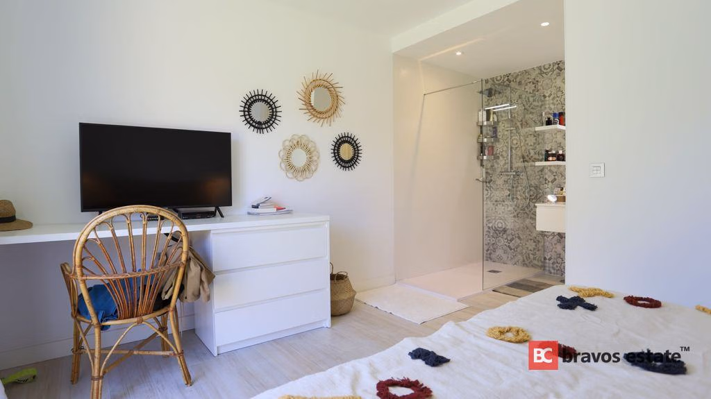 Seafront 3-Bedroom Bungalow in El Campello - 3