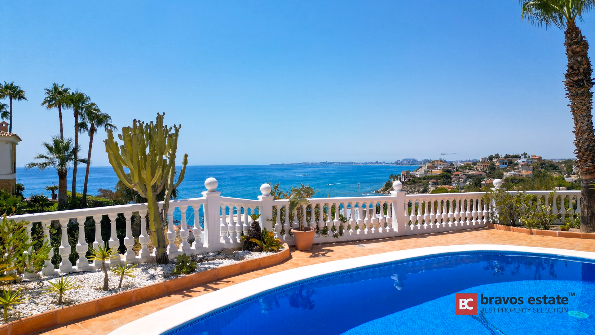 Villa Espaciosa de 5 Dormitorios en El Campello 1