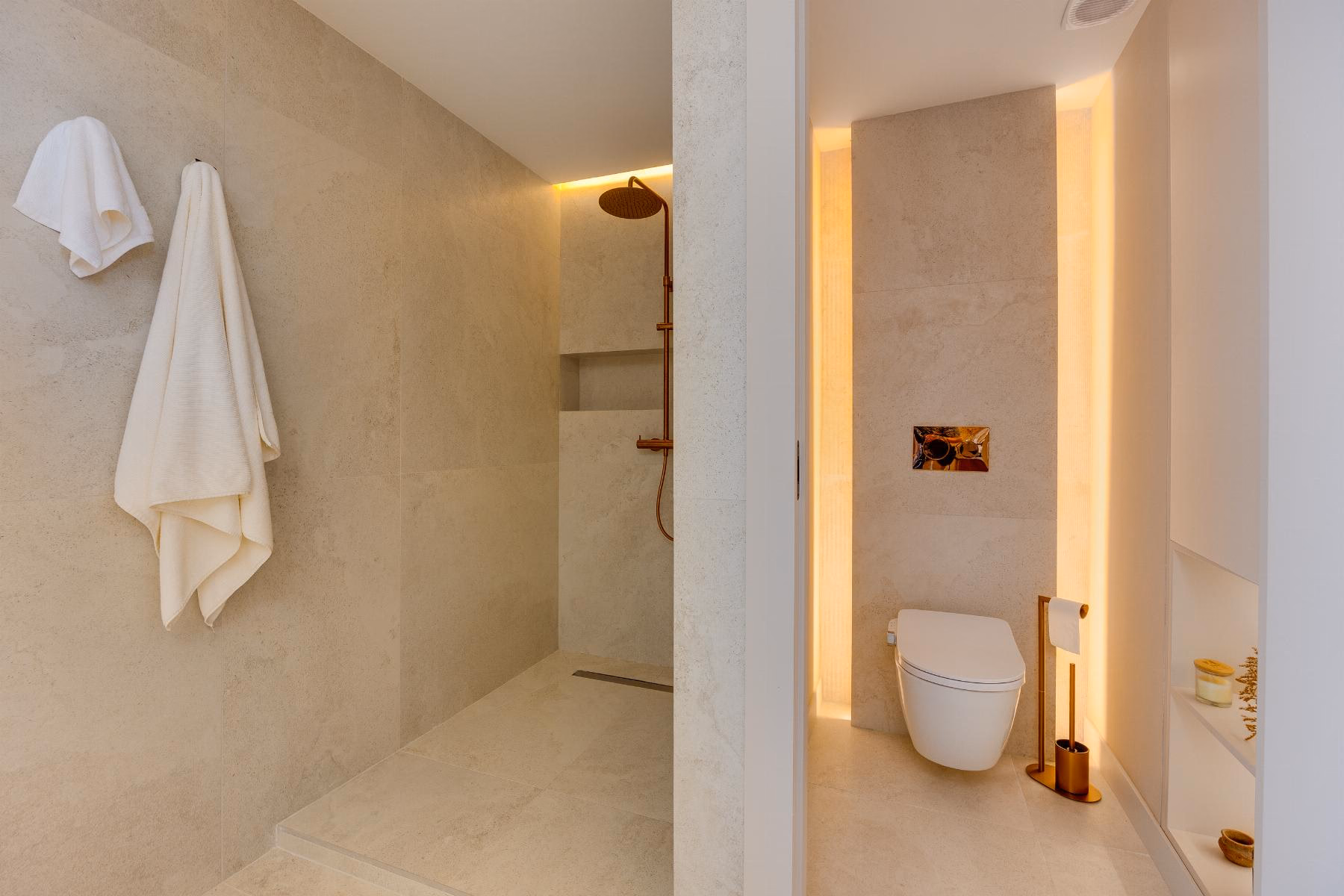 Playa del Acequión, Torrevieja — Renovated 2-Bed Seafront Apartment, 5th Floor - 30